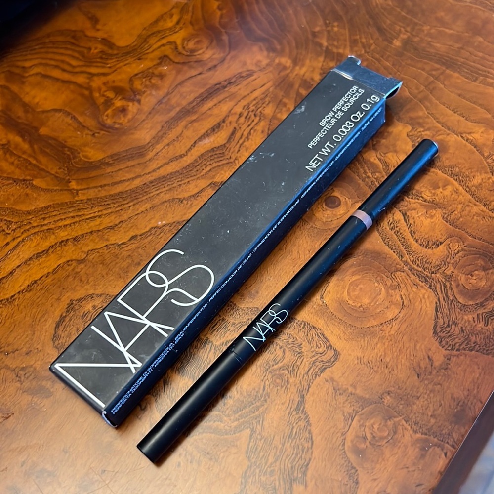 NARS Brow perfector Pencil with brush . Color Auburn Cool makassar 1132